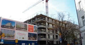 Okęcie 1933-2025: Skrajne dobowe Tmax / Tmin marca